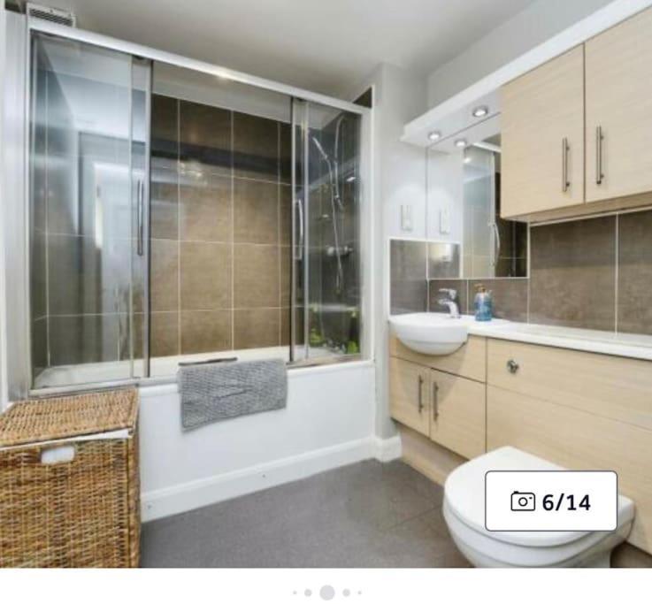 Modern Edinburgh Apartment 2 Bedrooms & Two Bathrooms Luaran gambar